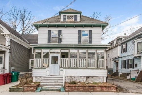 405 Westford St, Lowell, MA 01851