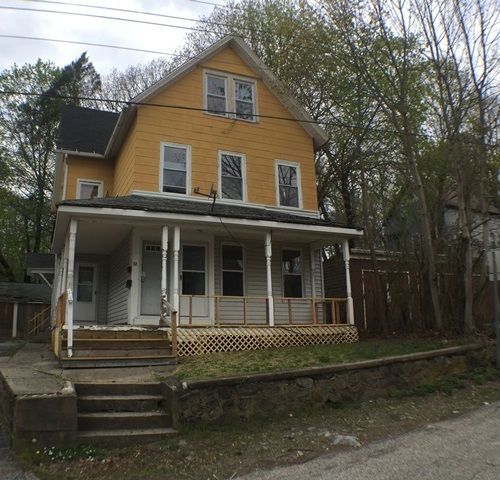 72 Page St, Norwich, CT 06360