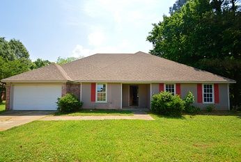 4 Canary Place, Jackson, MS 39204