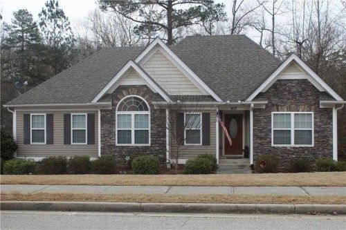 1601 White Oak Ct, Loganville, GA 30052