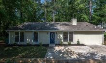 819 Hemingway Rd Stone Mountain, GA 30088