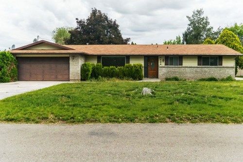 1320 Camelot Dr, Nampa, ID 83651