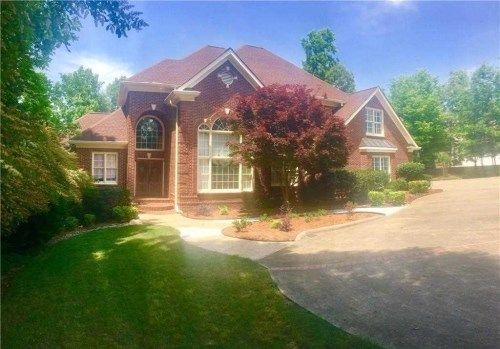6632 Sweetwater Point, Flowery Branch, GA 30542