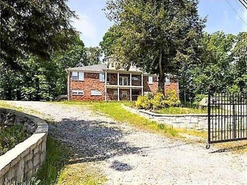 1393 Boat Rock Rd, Atlanta, GA 30331