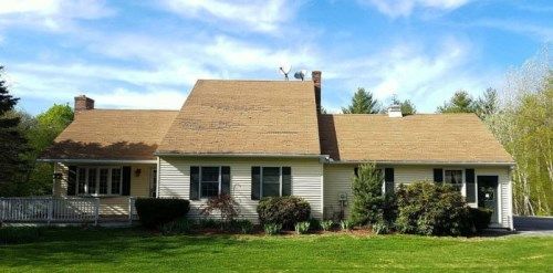 63 New Boston Rd, Bedford, NH 03110