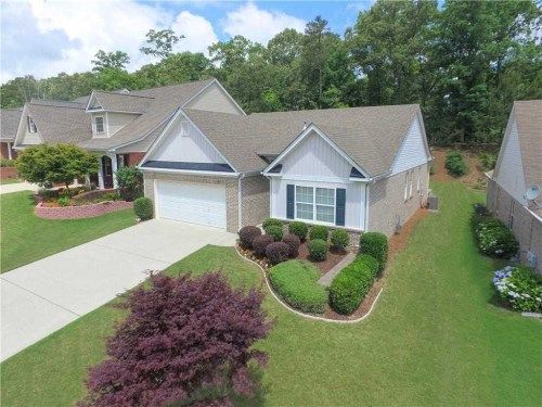 5577 Ashmoor Ct, Flowery Branch, GA 30542