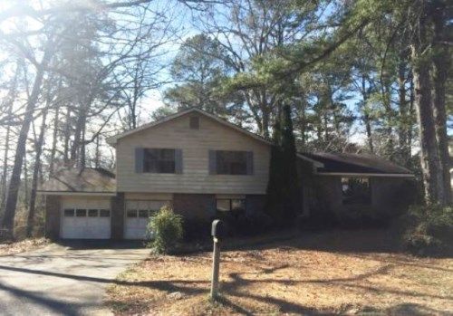 6123 Panellus Drive, Stone Mountain, GA 30087