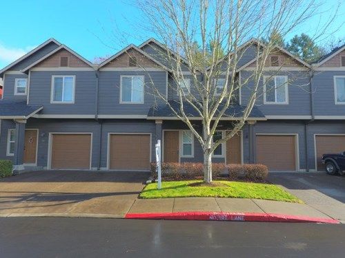 810 EAST 9TH ST APT G28, Newberg, OR 97132