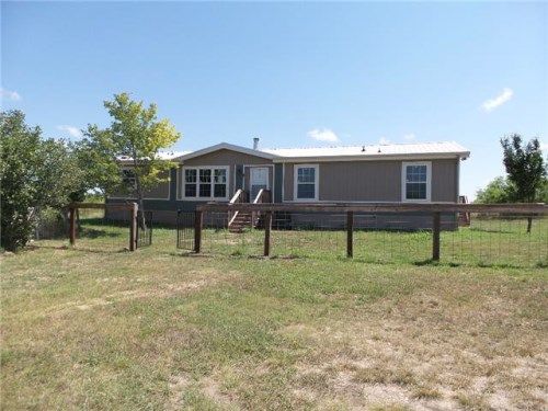 1600 Homannville Trl, Lockhart, TX 78644