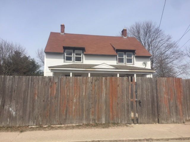 9 Bowling Ln, Bradford, RI 02808