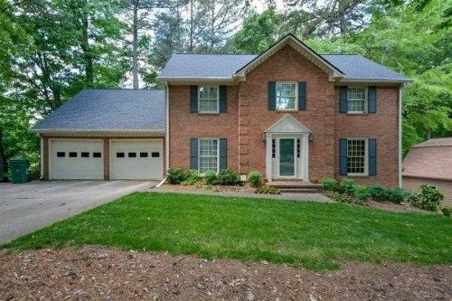 4685 Karls Gate Dr, Marietta, GA 30068