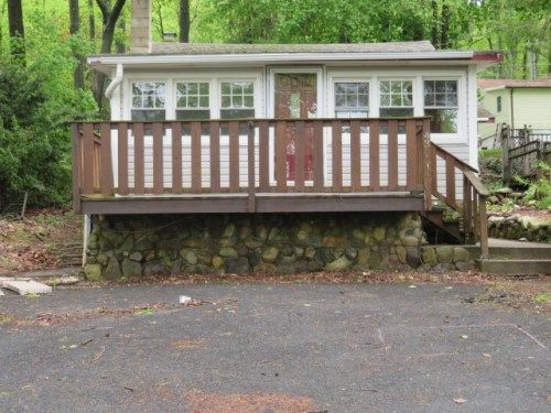 43 Laurel Drive, Oak Ridge, NJ 07438