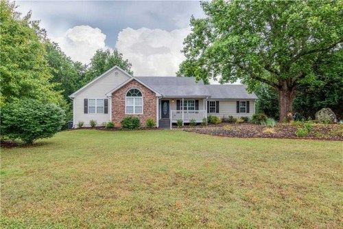 386 Bryn Brooke Dr, Dawsonville, GA 30534