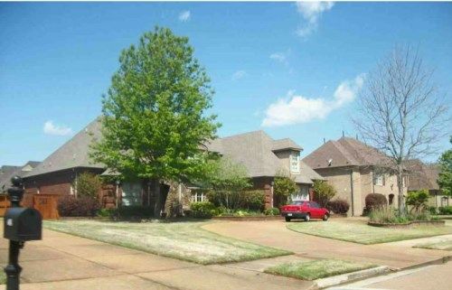 4485 Whisperwood Dr, Collierville, TN 38017