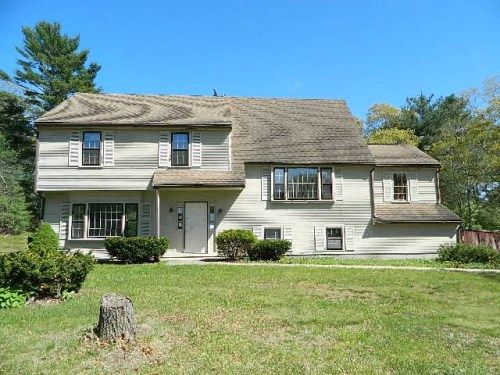 57 Bow St, Carver, MA 02330