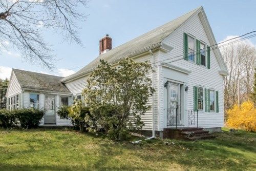 341 County Rd, Rochester, MA 02770