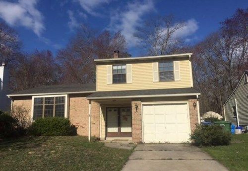 38 Lakeside Dr, Marlton, NJ 08053