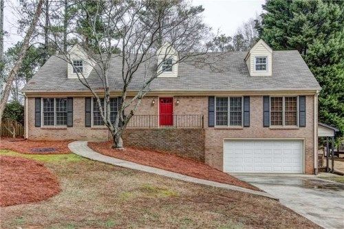 1375 Mosswood Ln SE, Smyrna, GA 30082