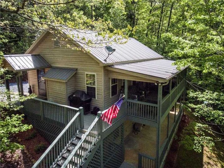 3111 Creekview Rd, Hiawassee, GA 30546