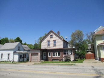 1015 19th Ave, Moline, IL 61265
