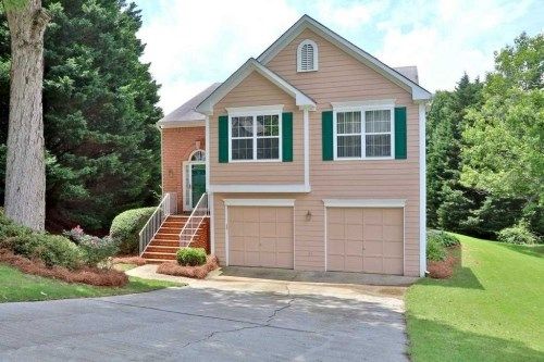 5226 Pine Branch Ct, Buford, GA 30518