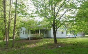 5512 White Rd, Geneva, OH 44041