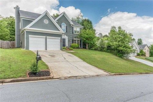 715 Cirrus Dr, Alpharetta, GA 30022