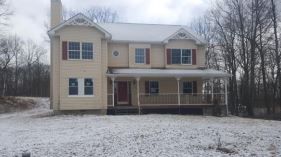 112 Crown Point Ct, East Stroudsburg, PA 18302