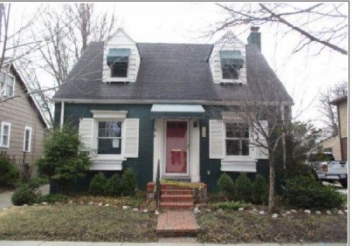 101 Mapleton Rd, Grosse Pointe, MI 48236