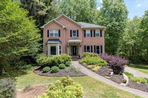 525 Birch Ridge Ct, Roswell, GA 30076