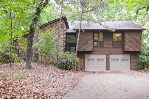 9113 Branch Valley Way, Roswell, GA 30076