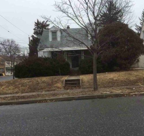 301 Rancocas Ave, Riverside, NJ 08075