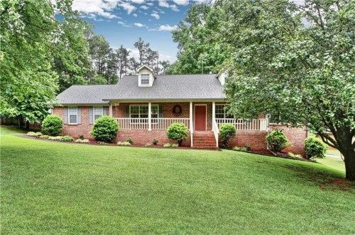 189 Hayes Circle, Rex, GA 30273