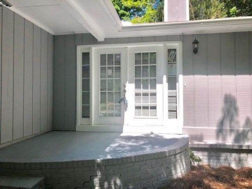 201 S Rockborough Ct, Stone Mountain, GA 30083
