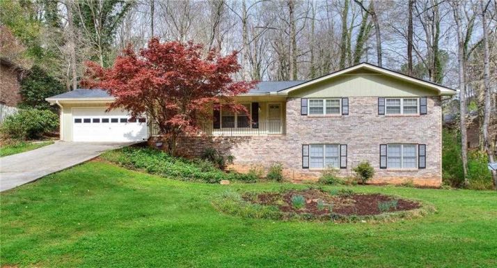 877 Granite Springs Ln, Stone Mountain, GA 30083