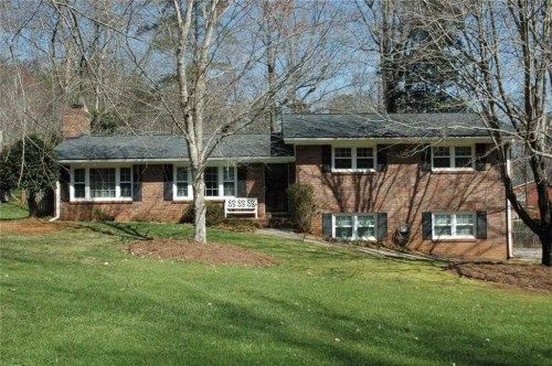 1520 Deerwood Ln, Acworth, GA 30102
