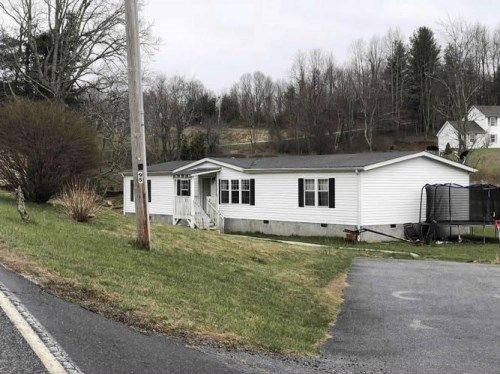 95 HALE RIDGE RD, Scaly Mountain, NC 28775