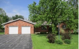 1614 Greenfield Dr, Findlay, OH 45840