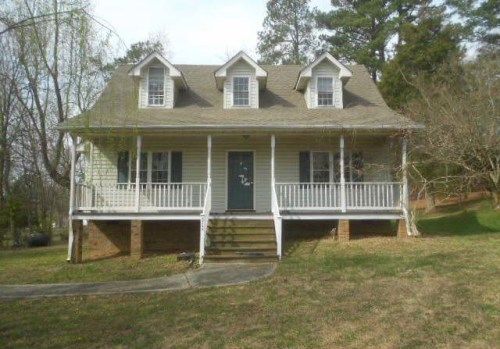 15406 Hanover St, Chester, VA 23836