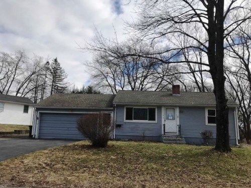 8 Pond St, Bellingham, MA 02019