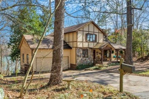 6335 Barberry Hill Dr, Gainesville, GA 30506