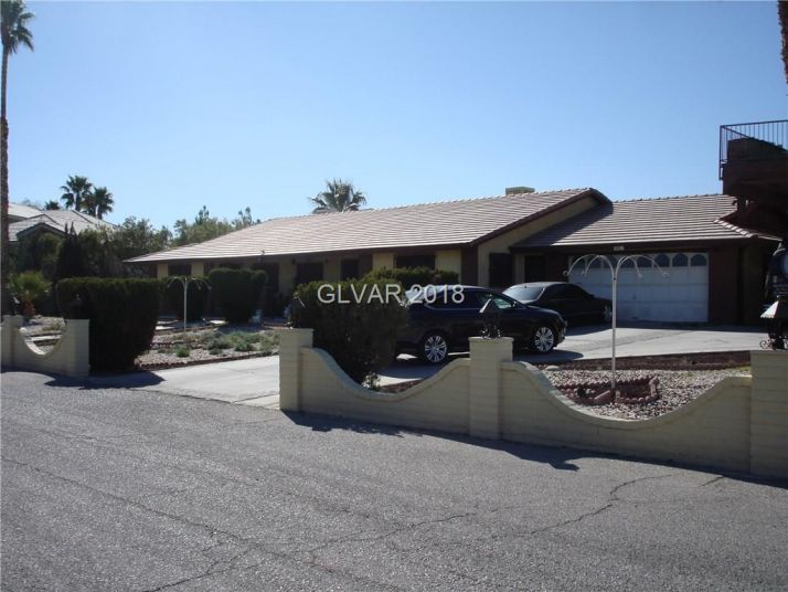 7631 Laredo Street, Las Vegas, NV 89117