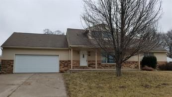 1206 48th St, Moline, IL 61265