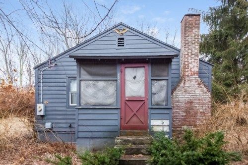 153 Edgemere Rd, Coventry, CT 06238