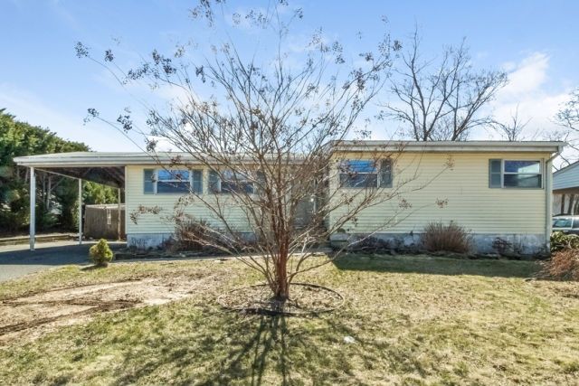 272 Middle Rd, Hazlet, NJ 07730