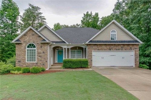 3502 Phoenix Cove Dr, Gainesville, GA 30506