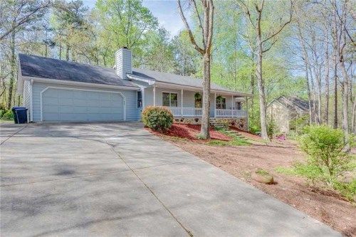 1860 Ledieu Rd, Roswell, GA 30075