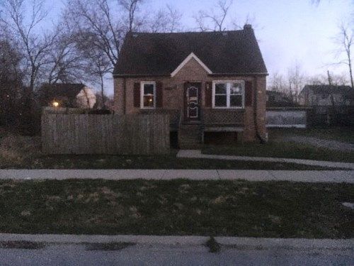 3419 W 136th St, Robbins, IL 60472