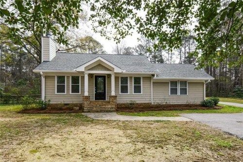 5863 Garner Rd SW, Mableton, GA 30126