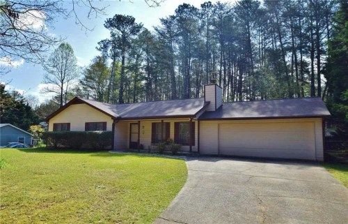 5635 Tanglewood Dr, Cumming, GA 30041